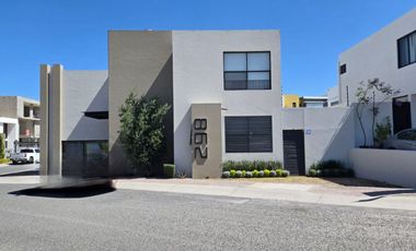 CASA EN RENTA CONDOMINIO COLINAS DE JURIQUILLA