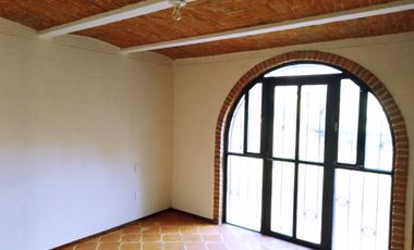 🏡 Casa Estilo Mexicano 🤠 de 2 Recámaras Ubicada en Esquina 🌿