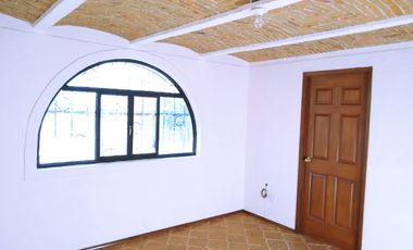 🏡 Casa Estilo Mexicano 🤠 de 2 Recámaras Ubicada en Esquina 🌿