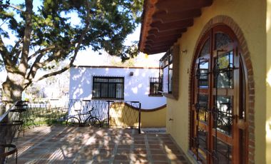 🏡 Casa Estilo Mexicano 🤠 de 2 Recámaras Ubicada en Esquina 🌿