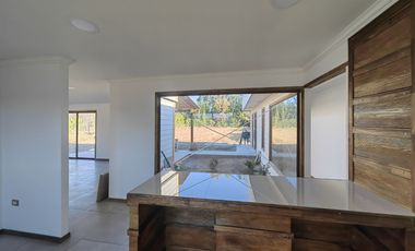 SE ARRIENDA CASA , UBICADA EN LINDEROS , COMUNA DE BUIN