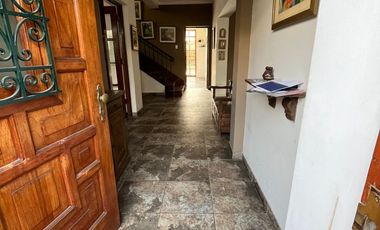 Venta de hermosa casa en San Antonio Miraflores
