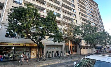 COMODO DEPTO. DE 2 DORMITORIOS 2 BAÑOAS ESTACIONAMIENTO Y BODEGA
