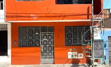VENTA DE CASA EN AV. BAYOVAR EN SJL