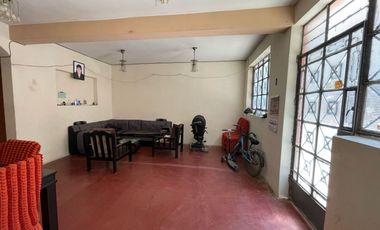 VENTA DE CASA EN AV. BAYOVAR EN SJL