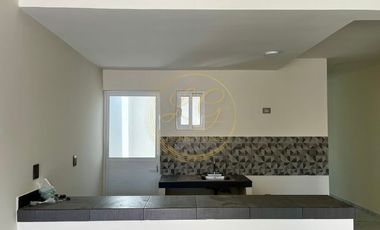 Casa con recámara en planta baja, Veracruz, Ver.