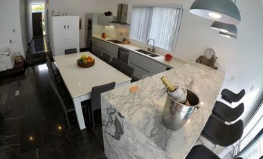 Lujosa villa en exclusivo complejo de Playa del Carmen