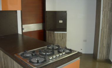 Casa de venta en la Vía a Samborondón, primeros Kilómetros, Guayas.