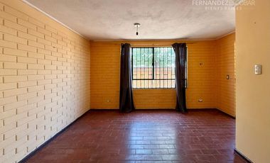 LOS ANDES - ARRIENDA CASA 2D 1B 3E - EL HORIZONTE