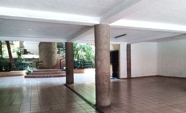 3 RECAMARAS MAS CUARTO DE SERVICIO, TODOS CON BAÑO COMPLETO. ESPACIOS MUY AMPLIOS 185 M2 TOTALES. A 2 CUADRAS DE PLAZA DEL ANGEL