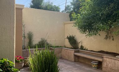 HERMOSA RESIDENCIA EN VENTA  2 PLANTAS ,CON RECAMARA EN PLANTA BAJA , CERCA DE COLEGIO DE PRESTIGIO EN SALTILLO COAH¡