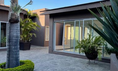 HERMOSA RESIDENCIA VIP EN PROVENZA RESIDENCIAL