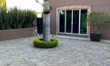 HERMOSA RESIDENCIA VIP EN PROVENZA RESIDENCIAL