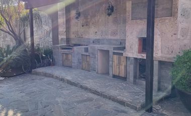 HERMOSA RESIDENCIA VIP EN PROVENZA RESIDENCIAL
