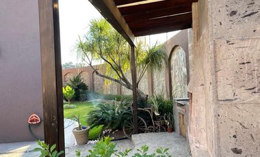 HERMOSA RESIDENCIA VIP EN PROVENZA RESIDENCIAL