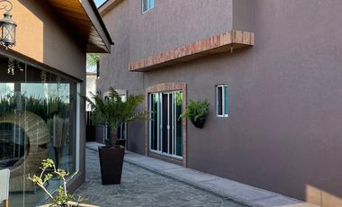 HERMOSA RESIDENCIA VIP EN PROVENZA RESIDENCIAL