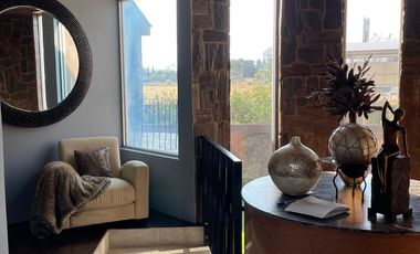 HERMOSA RESIDENCIA VIP EN PROVENZA RESIDENCIAL