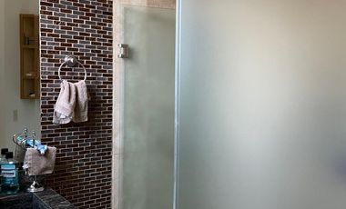 HERMOSA RESIDENCIA VIP EN PROVENZA RESIDENCIAL