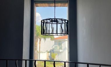 HERMOSA RESIDENCIA VIP EN PROVENZA RESIDENCIAL
