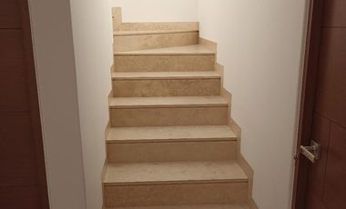 6 NUEVAS CASAS CON BUENA LUZ NATURAL Y VISTA A LAS MONTAÑAS