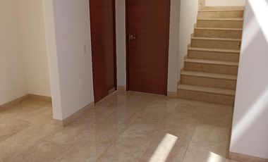 6 NUEVAS CASAS CON BUENA LUZ NATURAL Y VISTA A LAS MONTAÑAS