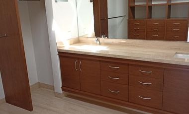 6 NUEVAS CASAS CON BUENA LUZ NATURAL Y VISTA A LAS MONTAÑAS