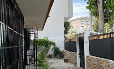 CASA VACACIONAL EN ZONA DE COSTA AZUL (precio por noche)