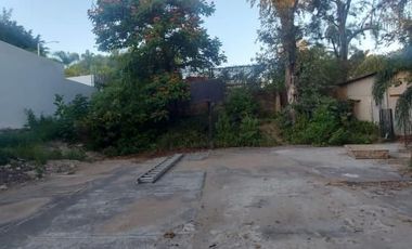 TERRENO PLANO EN LOMAS DEL VALLE VIP