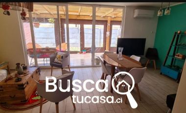 Hermosa casa grande y con amplio terreno  condominio Hacienda Limay Buin