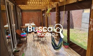 Hermosa casa grande y con amplio terreno  condominio Hacienda Limay Buin