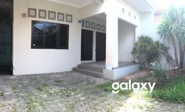 DISEWAKAN RUMAH 2 LANTAI DI PERUM TAMAN MUTIARA IMAM BONJOL DENPASAR, BALI