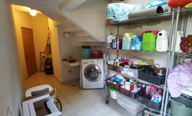 * INCREÍBLE CASA ESTILO EUROPEO CON UBICACIÓN Y VISTA PRIVILEGIADA EN TEPOZ