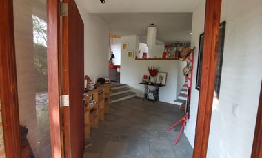 * INCREÍBLE CASA ESTILO EUROPEO CON UBICACIÓN Y VISTA PRIVILEGIADA EN TEPOZ