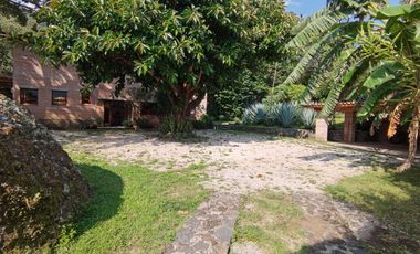 * INCREÍBLE CASA ESTILO EUROPEO CON UBICACIÓN Y VISTA PRIVILEGIADA EN TEPOZ