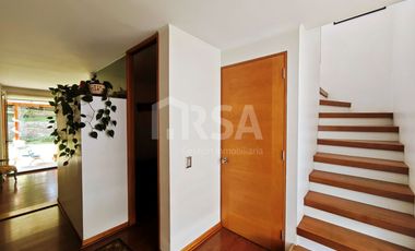 CASA 5 HABITACIONES/3 BAÑOS EN AVENIDA LAS PERDICES 4760, CONDOMNIO CERRADO, PEÑALOLÉN