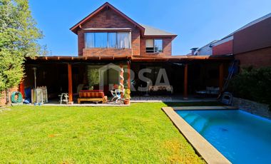 CASA 5 HABITACIONES/3 BAÑOS EN AVENIDA LAS PERDICES 4760, CONDOMNIO CERRADO, PEÑALOLÉN
