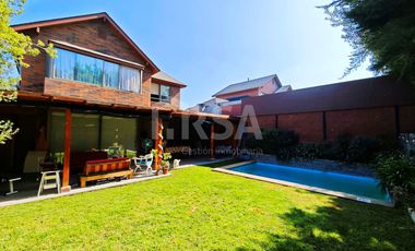 CASA 5 HABITACIONES/3 BAÑOS EN AVENIDA LAS PERDICES 4760, CONDOMNIO CERRADO, PEÑALOLÉN