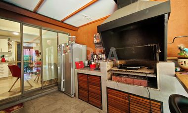 CASA 5 HABITACIONES/3 BAÑOS EN AVENIDA LAS PERDICES 4760, CONDOMNIO CERRADO, PEÑALOLÉN