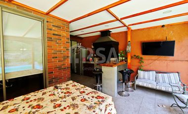 CASA 5 HABITACIONES/3 BAÑOS EN AVENIDA LAS PERDICES 4760, CONDOMNIO CERRADO, PEÑALOLÉN
