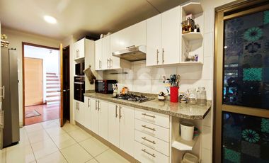 CASA 5 HABITACIONES/3 BAÑOS EN AVENIDA LAS PERDICES 4760, CONDOMNIO CERRADO, PEÑALOLÉN