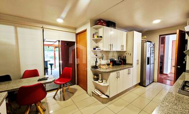 CASA 5 HABITACIONES/3 BAÑOS EN AVENIDA LAS PERDICES 4760, CONDOMNIO CERRADO, PEÑALOLÉN