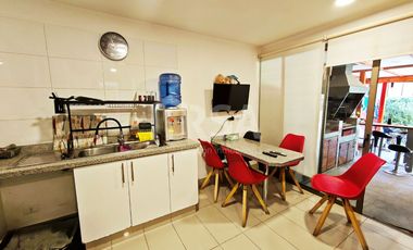 CASA 5 HABITACIONES/3 BAÑOS EN AVENIDA LAS PERDICES 4760, CONDOMNIO CERRADO, PEÑALOLÉN