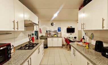 CASA 5 HABITACIONES/3 BAÑOS EN AVENIDA LAS PERDICES 4760, CONDOMNIO CERRADO, PEÑALOLÉN