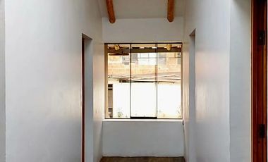 En Alquiler! Casa de 2 Pisos en Cachimayo – San Jerónimo, Cusco