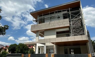 Woodridge Heights Marikina | 5BR Home with Private Pool & Office | 480 SQM Floor Area