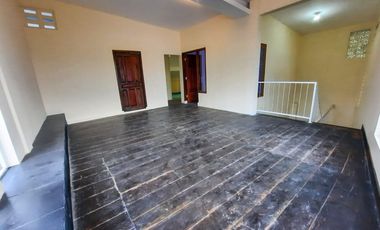 TURUN HARGA!! Rumah 2 Lantai Siap Huni, hanya 600 m dari Sleman City Hall