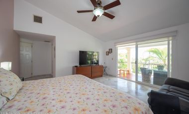 Casa en venta en Punta Pelicanos, La Cruz de Huanacaxtle.