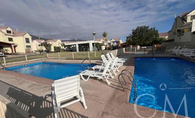 Se vende amplia casa sector Costa Laguna