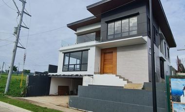 Brand New 4 Bedroom House and Lot in Mondia Nuvali Laguna For Sale