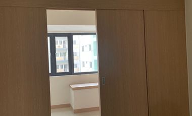 SMDC Field Residences 1BR Condo Behind SM Sucat Paranaque